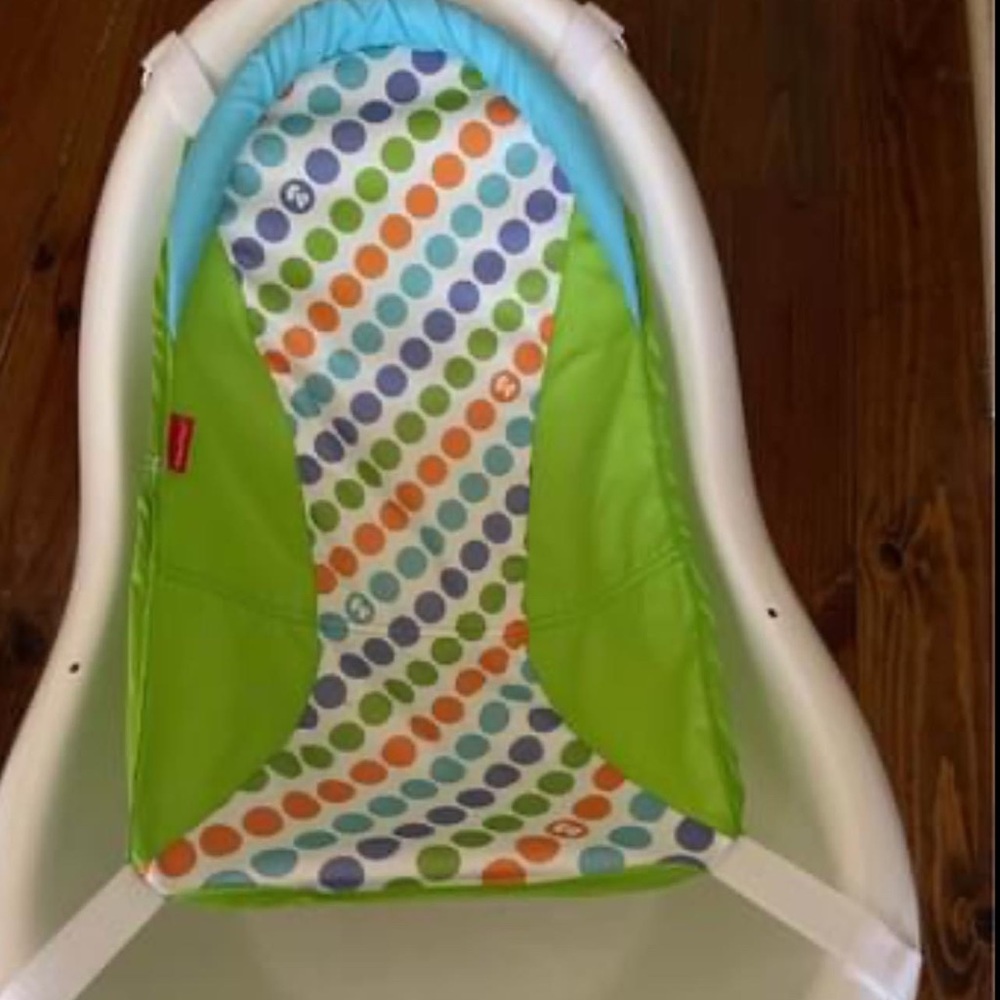 Infant bathtub